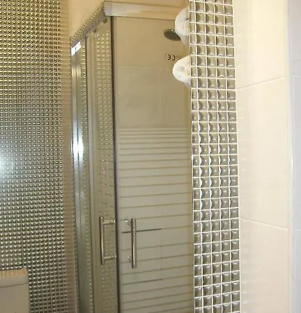 Victoria Hotell