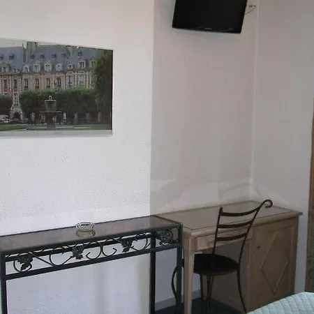 Victoria Hotell 2*